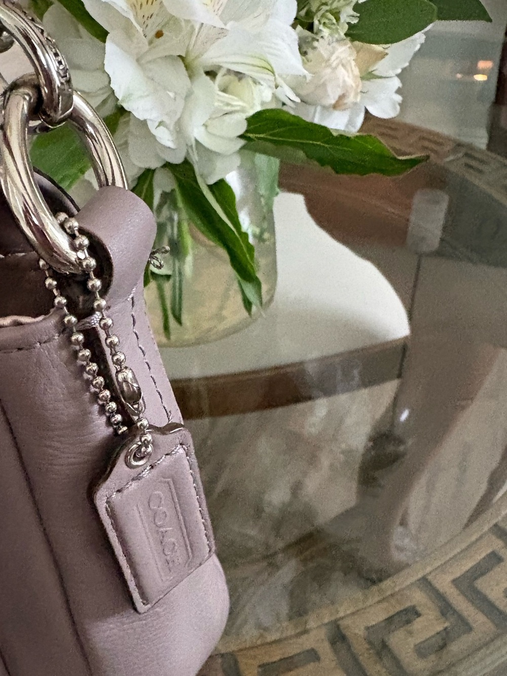🩶🩶COACH TAYLOR DOVE GREY LEATHER FLAP SHOULDER BAG!🩶🩶 - Picture 7 of 9
